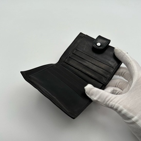 Chanel Patent Leather CC wallet - Picture 8 of 11